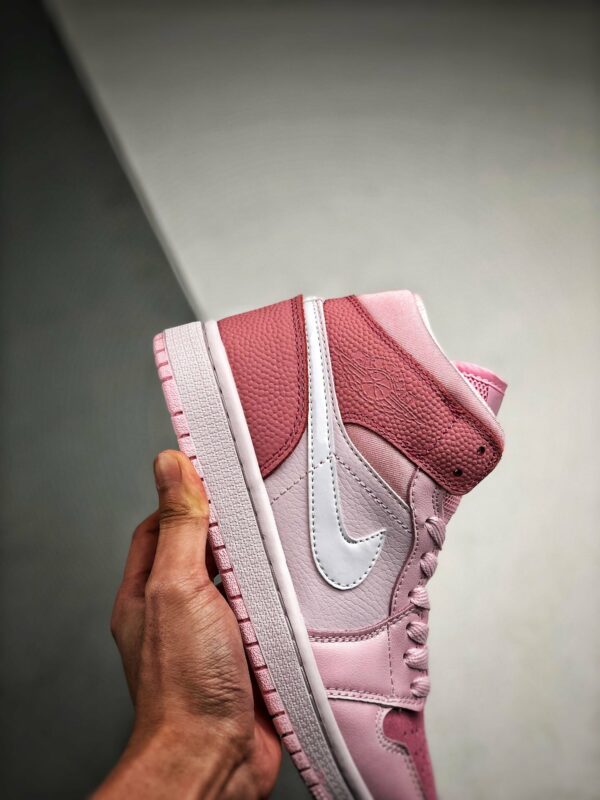 RÉPLICA AIR JORDAN 1 MID 'DIGITAL PINK' - Imagen 7