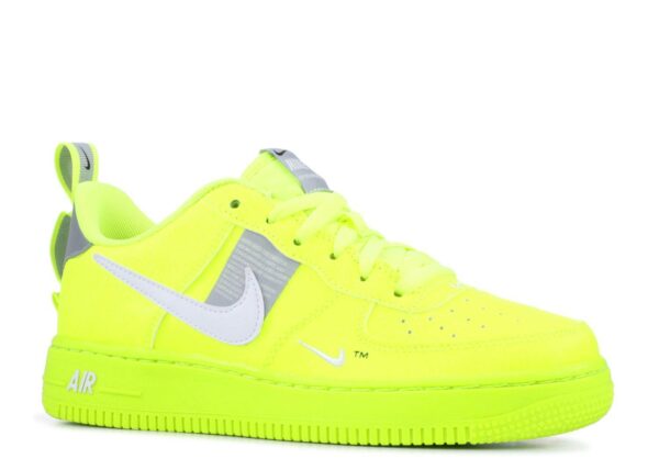 RÉPLICA AIR FORCE 1 LOW LV8 UTILITY GS 'VOLT' - Imagen 4