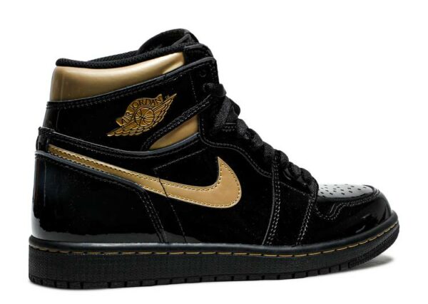 RÉPLICA AIR JORDAN 1 RETRO HIGH OG 'BLACK METALLIC GOLD' - Imagen 3