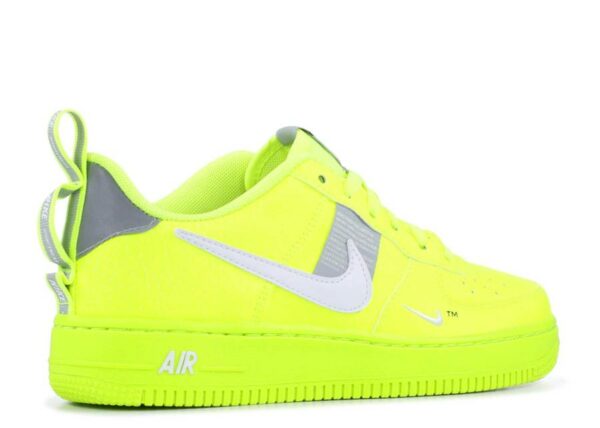 RÉPLICA AIR FORCE 1 LOW LV8 UTILITY GS 'VOLT' - Imagen 3