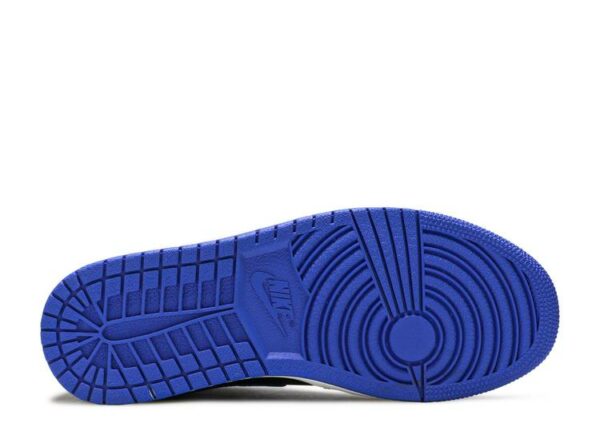 RÉPLICA AIR JORDAN 1 MID 'BLACK HYPER ROYAL' - Imagen 4