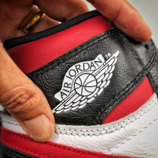 RÉPLICA AIR JORDAN 1 RETRO HIGH OG 'GYM RED' - Imagen 6