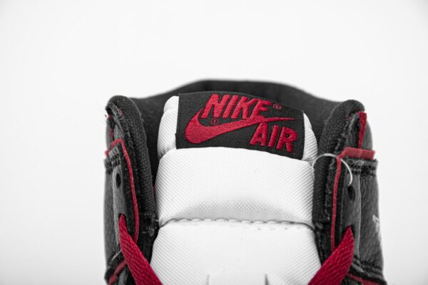 RÉPLICA AIR JORDAN 1 RETRO HIGH OG 'BLOODLINE' - Imagen 4