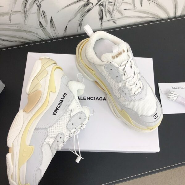 RÉPLICA BALENCIAGA TRIPLE S TODO BLANCAS - Imagen 5