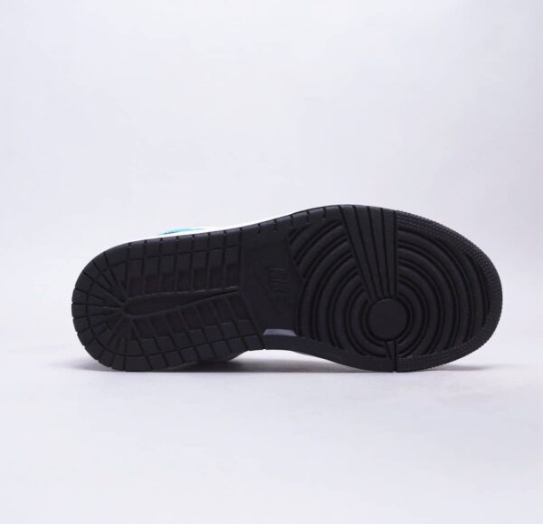 RÉPLICA AIR JORDAN 1 LOW BLACK UNIVERSITY BLUE - Imagen 4