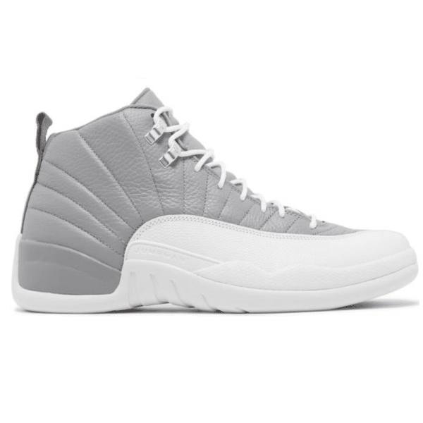 RÉPLICA AIR JORDAN RETRO 12 'STEALTH'
