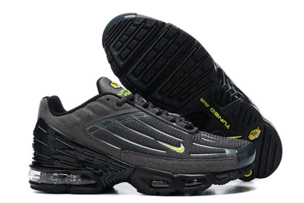RÉPLICA AIR MAX PLUS 3 'BLACK VOLT' - Imagen 2