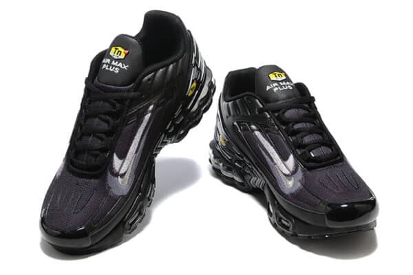 RÉPLICA AIR MAX PLUS 3 'STENCIL SWOOSH BLACK' - Imagen 4