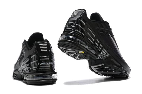 RÉPLICA AIR MAX PLUS 3 'STENCIL SWOOSH BLACK' - Imagen 3