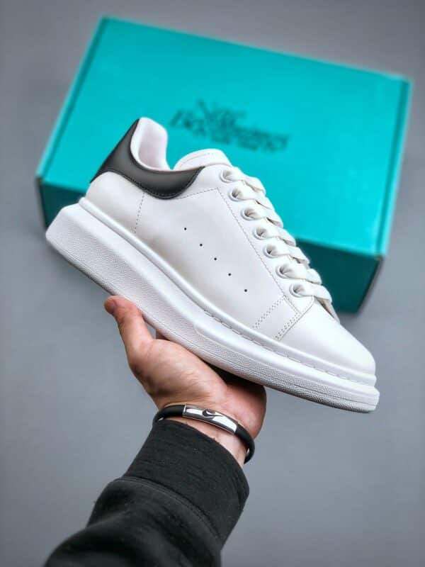 RÉPLICA ALEXANDER MCQUEEN BLANCAS Y NEGRAS - Imagen 2