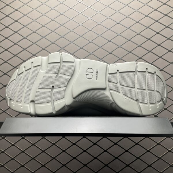 RÉPLICA DIOR B22 'TRIPLE GREY' - Imagen 6