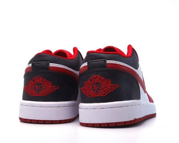 RÉPLICA JORDAN 1 LOW BULLS - Imagen 4