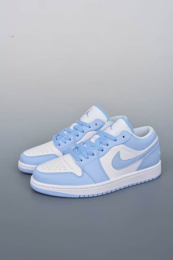 RÉPLICA JORDAN 1 LOW WHITE 'ICE BLUE' - Imagen 4