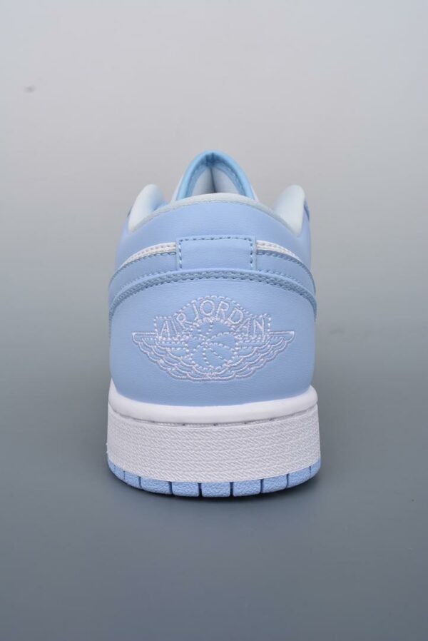 RÉPLICA JORDAN 1 LOW WHITE 'ICE BLUE' - Imagen 6