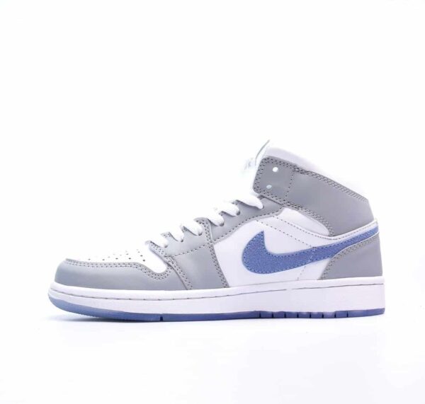 RÉPLICA JORDAN 1 MID WOLF GREY - Imagen 6
