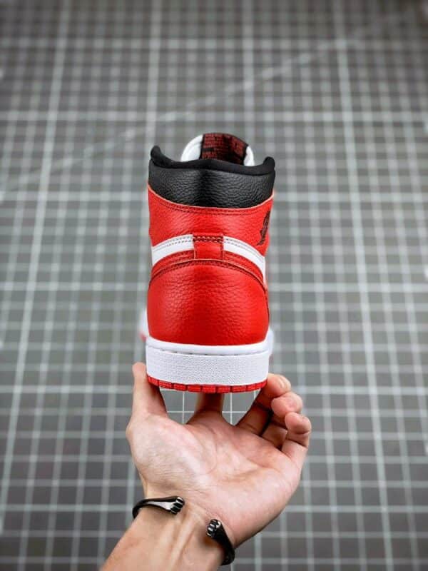RÉPLICA JORDAN 1 RETRO HIGH OG 'HERITAGE' - Imagen 3