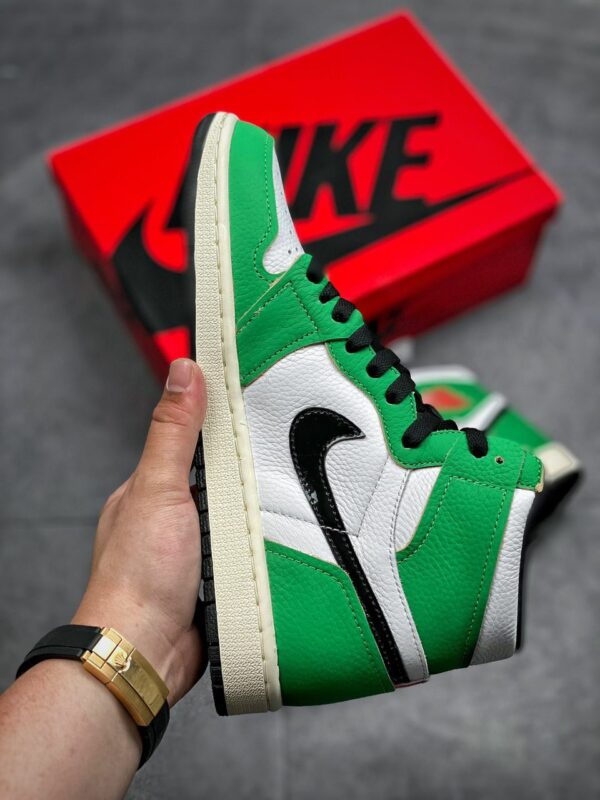 RÉPLICA JORDAN 1 RETRO HIGH OG 'LUCKY GREEN' - Imagen 5