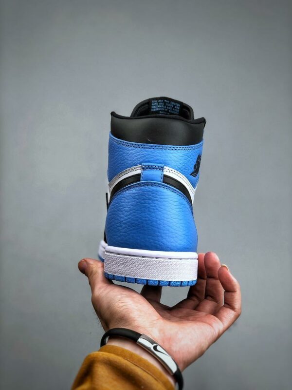 RÉPLICA JORDAN 1 RETRO HIGH OG 'UNC TOE' - Imagen 4