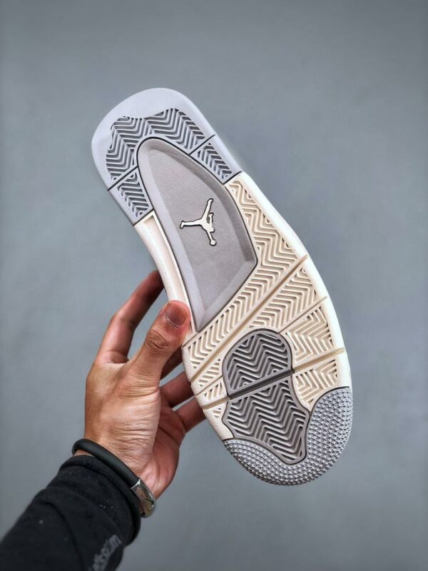 RÉPLICA JORDAN 4 RETRO 'FROZEN MOMENTS' - Imagen 3