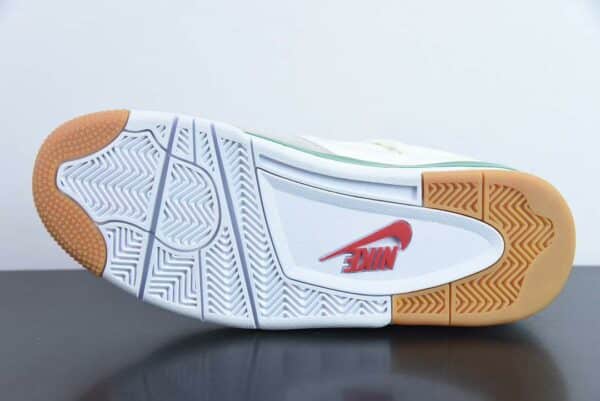 RÉPLICA JORDAN 4 RETRO SB 'PINE GREEN' - Imagen 3