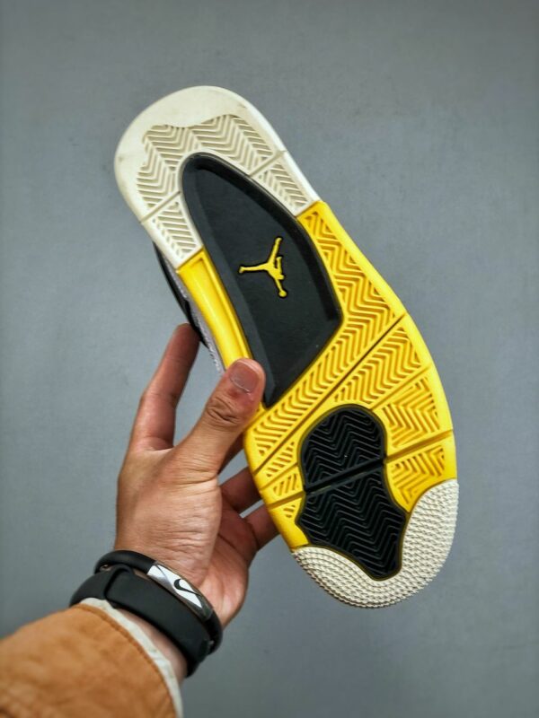 RÉPLICA JORDAN 4 RETRO 'VIVID SULFUR' - Imagen 3