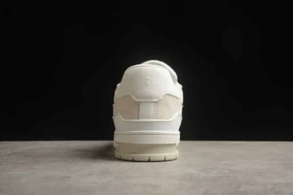 RÉPLICA LV TRAINER 'BEIGE BLANCAS' MONOGRAM DENIM - Imagen 3