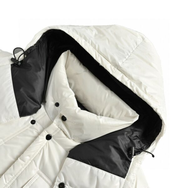 RÉPLICA MONCLER X FRAGMENT ‘BLANCA’ - Imagen 4