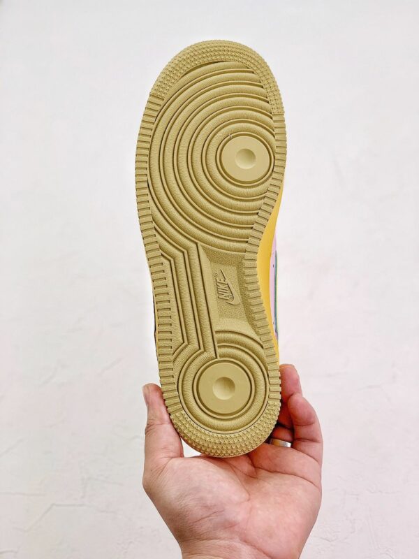 RÉPLICA NIKE AIR FORCE 1 '07 "FEEL FREE, LET'S TALK" - Imagen 8