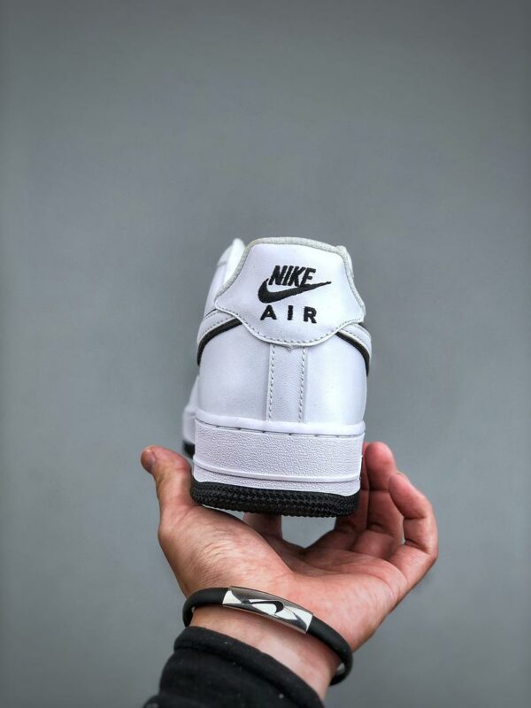 RÉPLICA NIKE AIR FORCE 1 07' 'WHITE BLACK' - Imagen 2