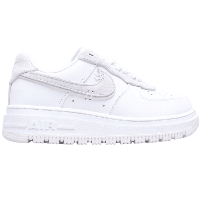 RÉPLICA NIKE AIR FORCE LUXE SUMMIT WHITE