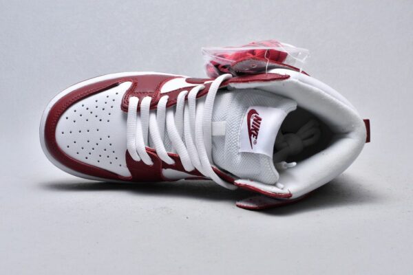 RÉPLICA NIKE DUNK HIGH SAIL TEAM RED - Imagen 4