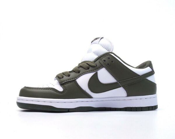 RÉPLICA NIKE DUNK LOW MEDIUM OLIVE - Imagen 2