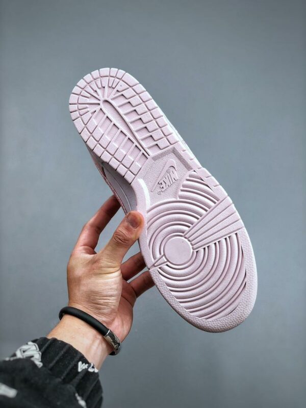 RÉPLICA NIKE DUNK LOW 'PINK PAISLEY' - Imagen 3