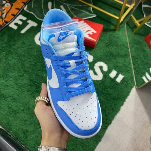 RÉPLICA NIKE DUNK LOW 'UNC' - Imagen 2