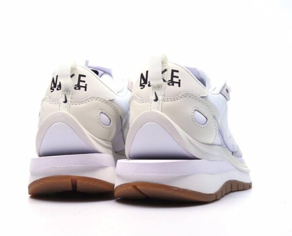 RÉPLICA NIKE  VAPORWAFFLE SACAI SAIL GUM - Imagen 5