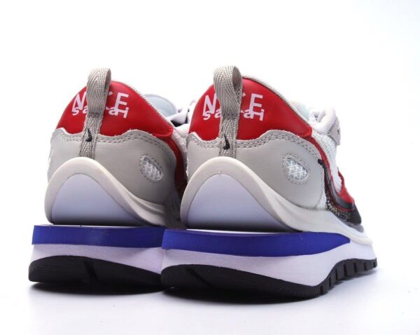 RÉPLICA NIKE VAPORWAFFLE SACAI SPORT FUCHSIA GAME ROYAL - Imagen 7