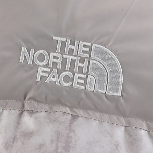 RÉPLICA CHAQUETA THE NORTH FACE RETRO NUPTSE 1996 'GRIS' - Imagen 5