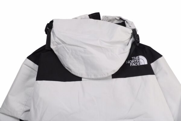 RÉPLICA CHAQUETA THE NORTH FACE GORE-TEX ‘BLANCA’ - Imagen 6