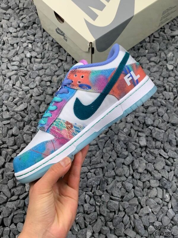 RÉPLICA SB DUNK LOW FUTURA LABORATORIES ‘BLEACHED AQUA’ (sólo tallas 46/47 bajo demanda) - Imagen 7