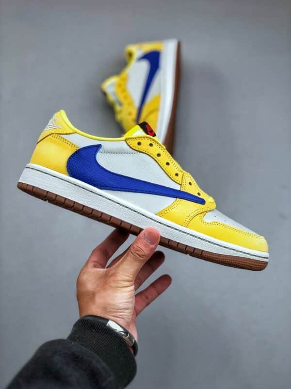 RÉPLICA TRAVIS SCOTT X JORDAN RETRO 1 LOW 'CANARY' - Imagen 9
