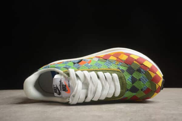 RÉPLICA VAPORWAFFLE X SACAI 'WOVEN JPG' - Imagen 5