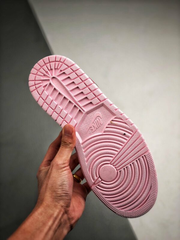 RÉPLICA AIR JORDAN 1 MID 'DIGITAL PINK' - Imagen 2
