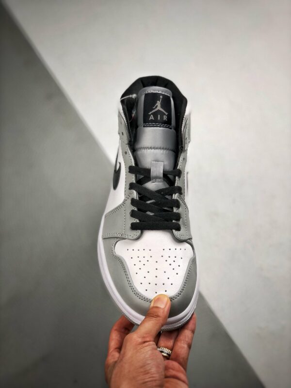 RÉPLICA AIR JORDAN 1 MID 'SMOKE GREY' - Imagen 6